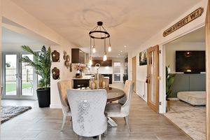 Photo 25- click for photo gallery